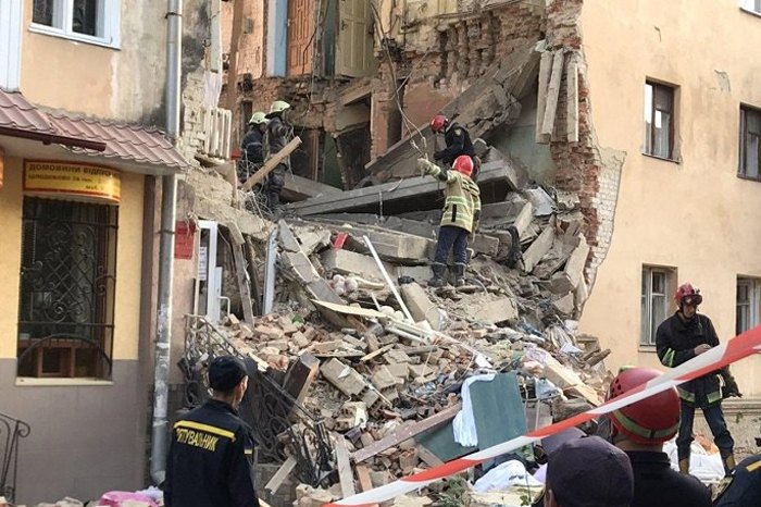 ЩО РОБИТИ, ЯКЩО Є ЗАГРОЗА ОБВАЛУ БУДИНКУ?