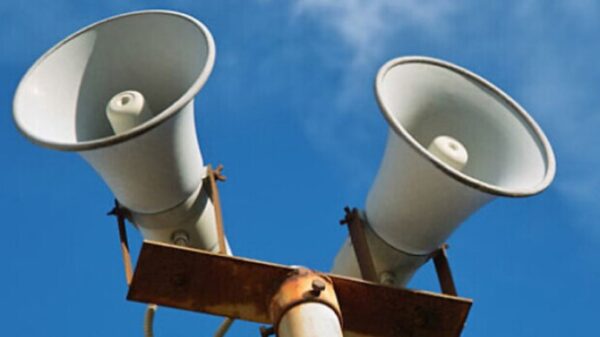 ЩО РОБИТИ, КОЛИ ЧУТНО СИГНАЛ СЛІДУВАТИ В УКРИТТЯ?